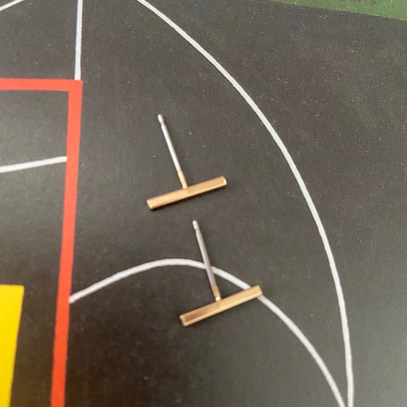 💕Last one Minimalist String Stud Earrings - Picture 2 of 9